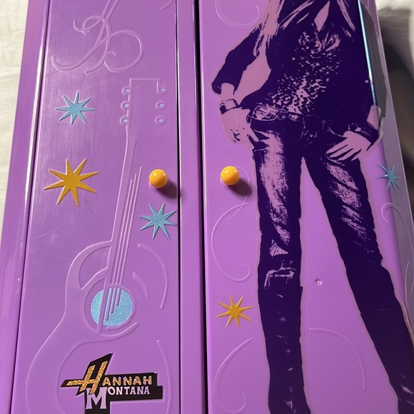 Hannah Montana Purple Storage Cabinet - Picture 1 of 2